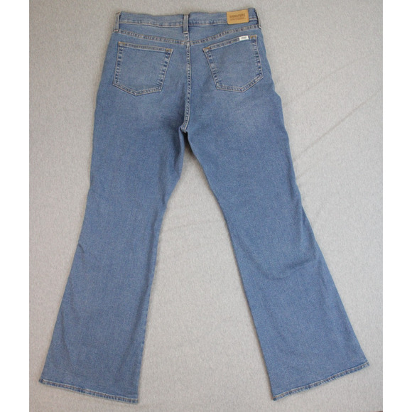 Levi's Signature Jeans Womens 14 (W32) Blue Stretch Heritage High-Rise Flare - Picture 2 of 9